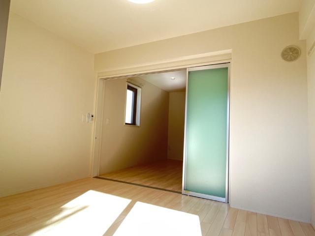 居室・リビング　居間です