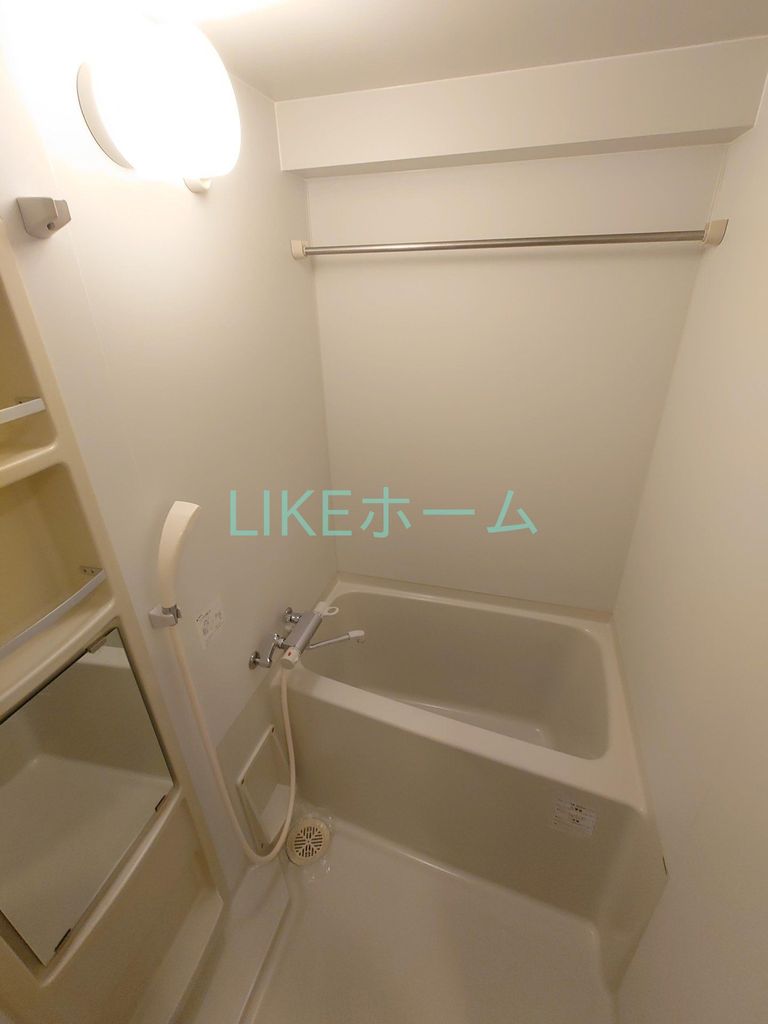 バス・シャワールーム　バス