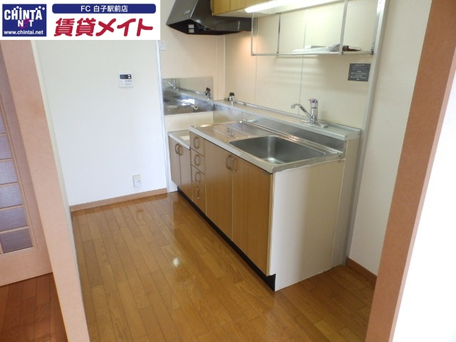 キッチン　同物件別室写真