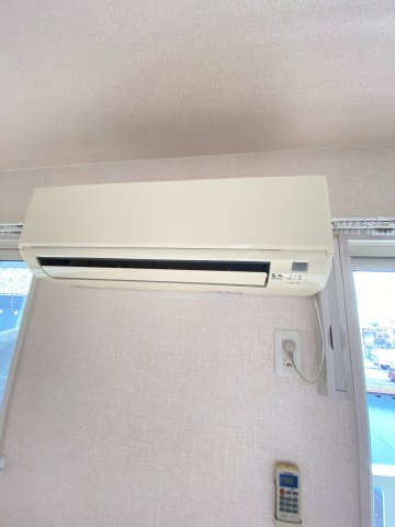 その他設備　エアコン（リビング）