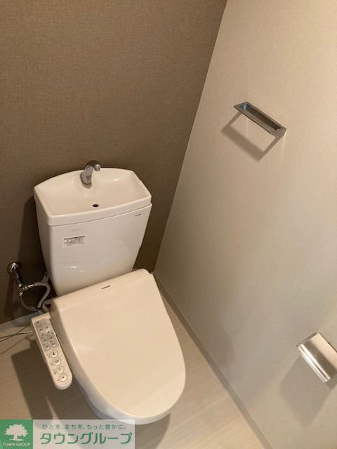 トイレ　温水洗浄便座