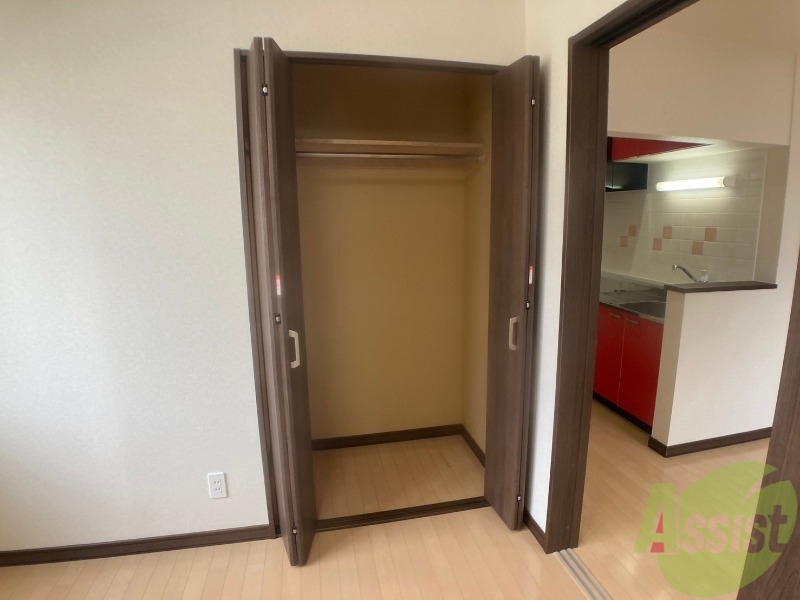 収納　寝室の収納です。部屋がすっきり片付きます。