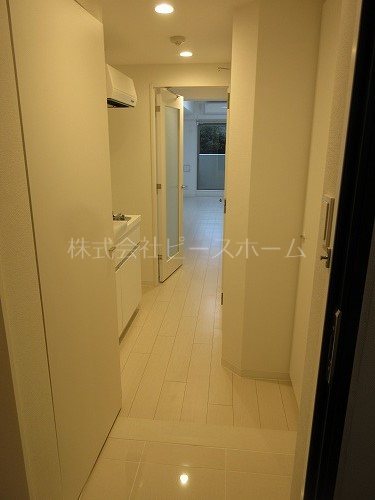 玄関　※別号室参考写真