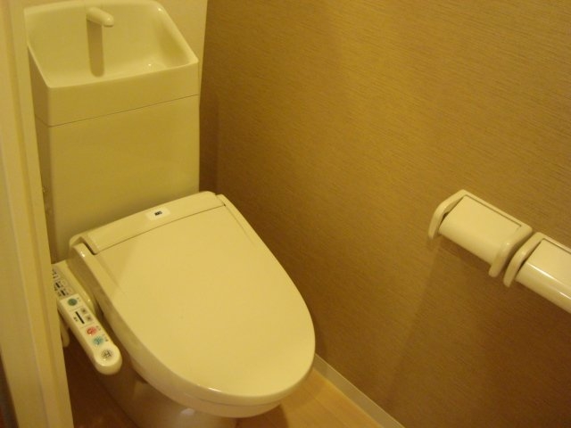 トイレ　シャワー付トイレ
