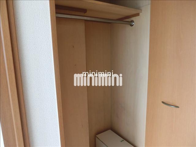 収納　長いコートも掛けられる収納