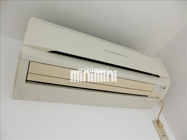 その他設備　夏も冬も快適に過ごすのにかかせないエアコン