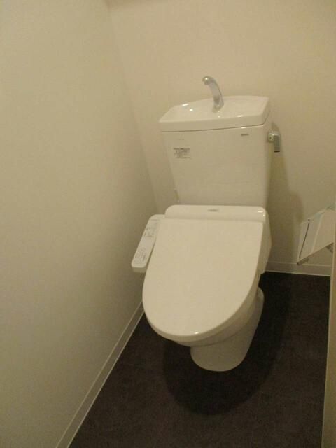 トイレ　コンパクトで使いやすいトイレです