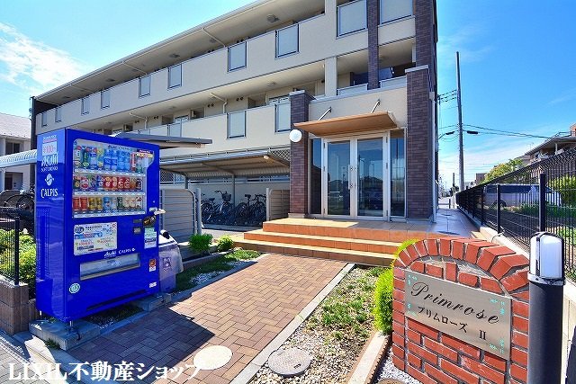 エントランス　オートロック付のエントランスです。