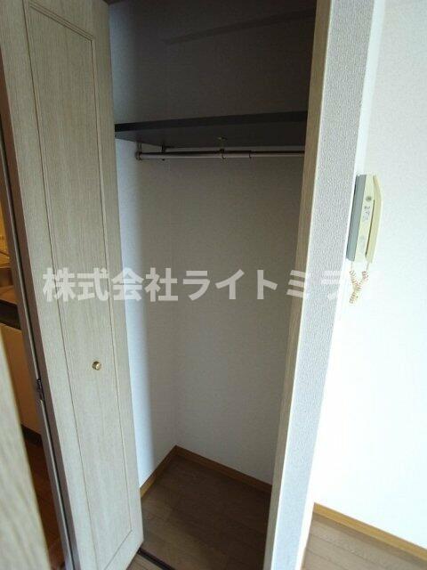 収納　クローゼット?