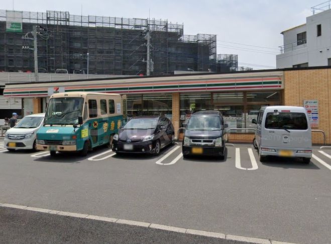 コンビニ　セブンイレブン松戸丸山店（コンビニ）まで300m