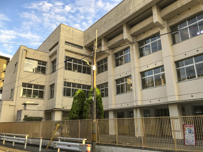 小学校　大阪市立大淀小学校（小学校）まで455m
