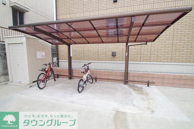 その他共有部分　★屋根付きの駐輪場です★