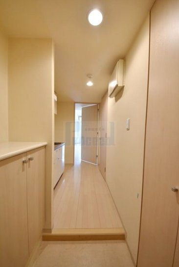 玄関　※別部屋参考写真※現況優先です