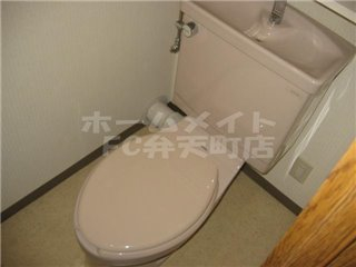 トイレ　トイレもきれいです