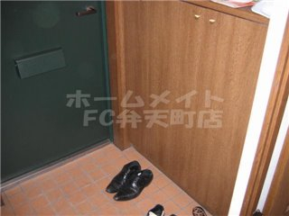 玄関　落ち着いた玄関です