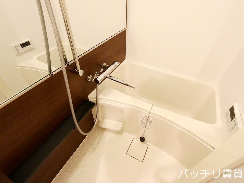 バス・シャワールーム　※同型タイプ写真のため、現状優先。