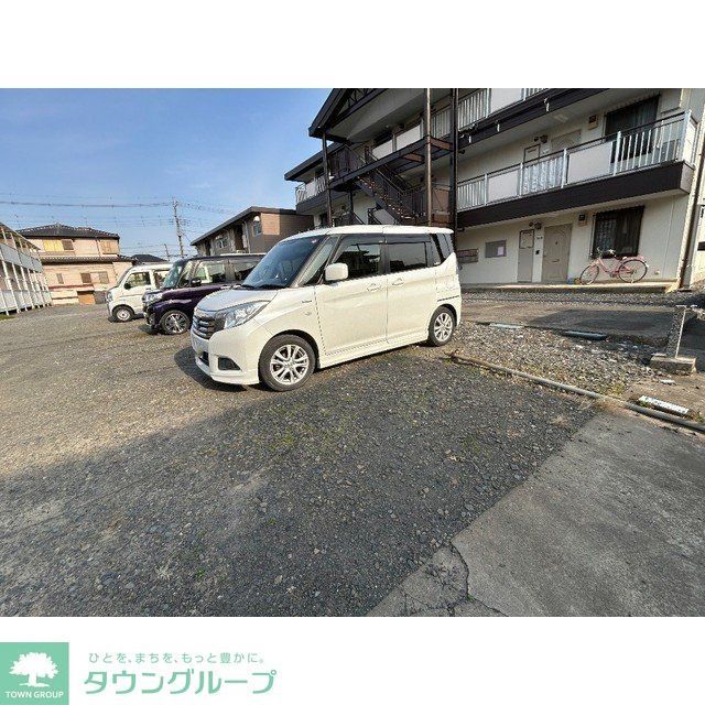 駐車場　駐車場