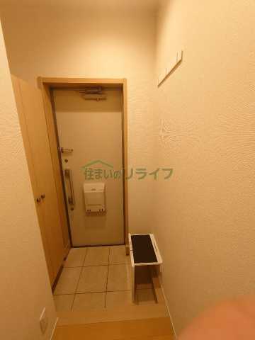 玄関　別部屋参考画像