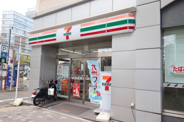 コンビニ　セブンイレブン　名古屋名駅３江川線店（コンビニ）まで85m