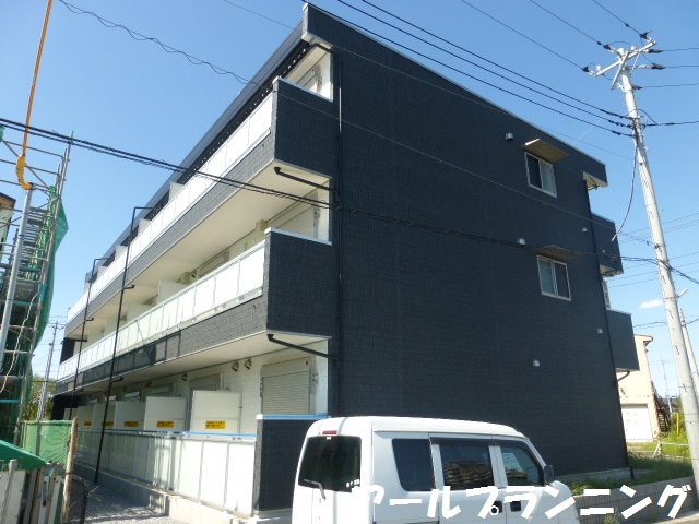 建物外観　鉄骨造マンション