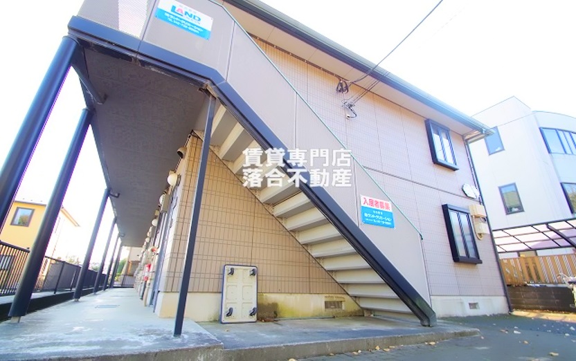 建物外観　落ち着いた建物♪