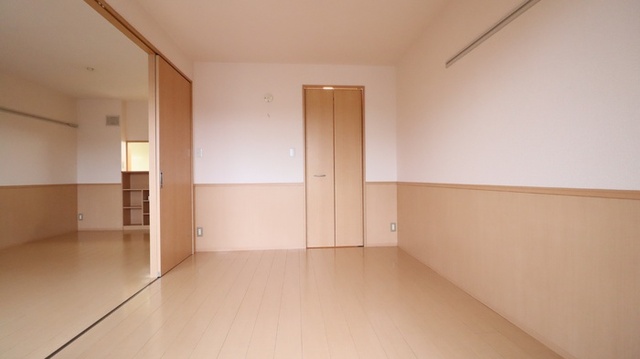 その他部屋・スペース　★洋室６帖★