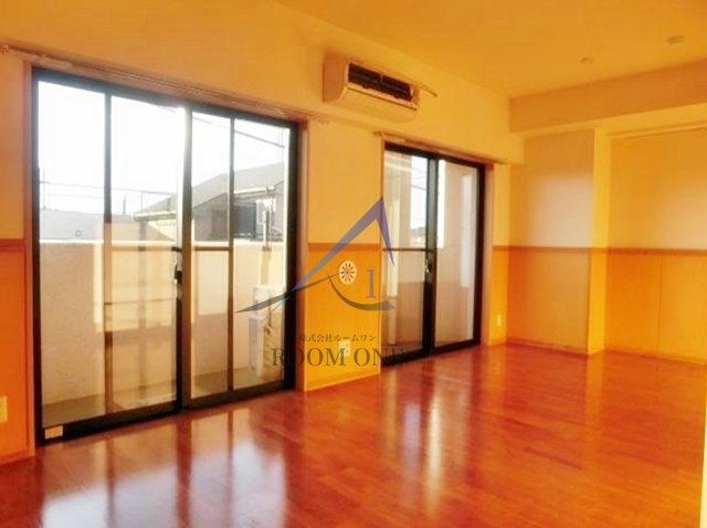 居室・リビング　洋室のお部屋です。