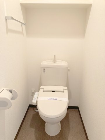 トイレ　フレア・F