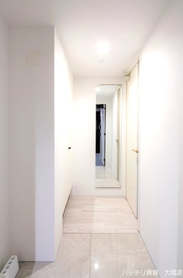 玄関　同型イメージの為、現状を優先致します。