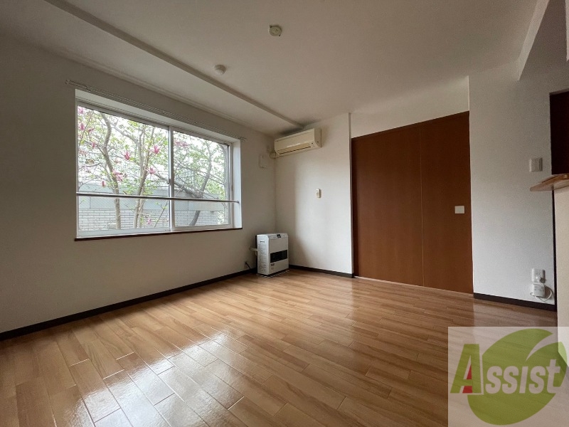 居室・リビング　広くてキレイなお部屋が広がっていて、充実した生活が送れそう。