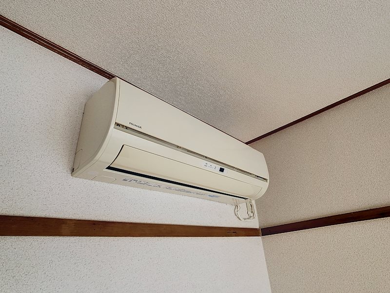 その他　エアコン1台