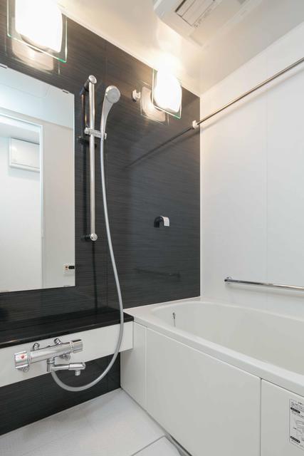 バス・シャワールーム　※写真は同タイプ住戸です。