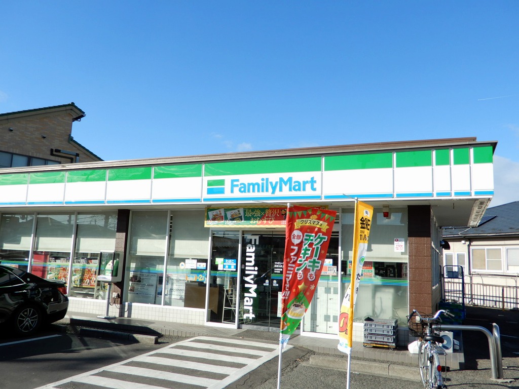 コンビニ　ファミリーマート四郎丸吹上店（コンビニ）まで705m