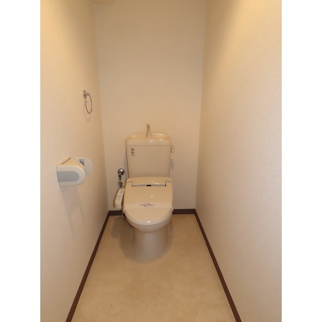 トイレ　コンパクトで使いやすいトイレです