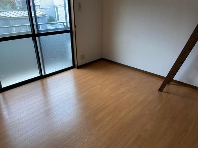 居室・リビング　※写真は別部屋です