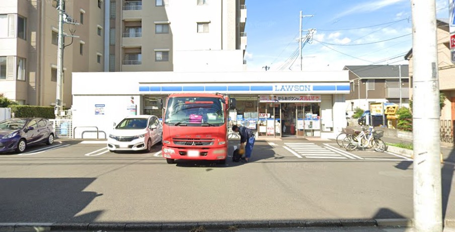 コンビニ　ローソン 三鷹牟礼四丁目店（コンビニ）まで495m