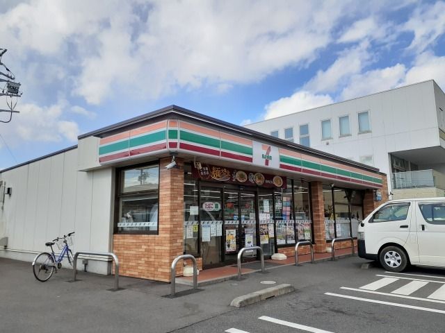 コンビニ　セブンイレブン宇都宮一条店（コンビニ）まで70m