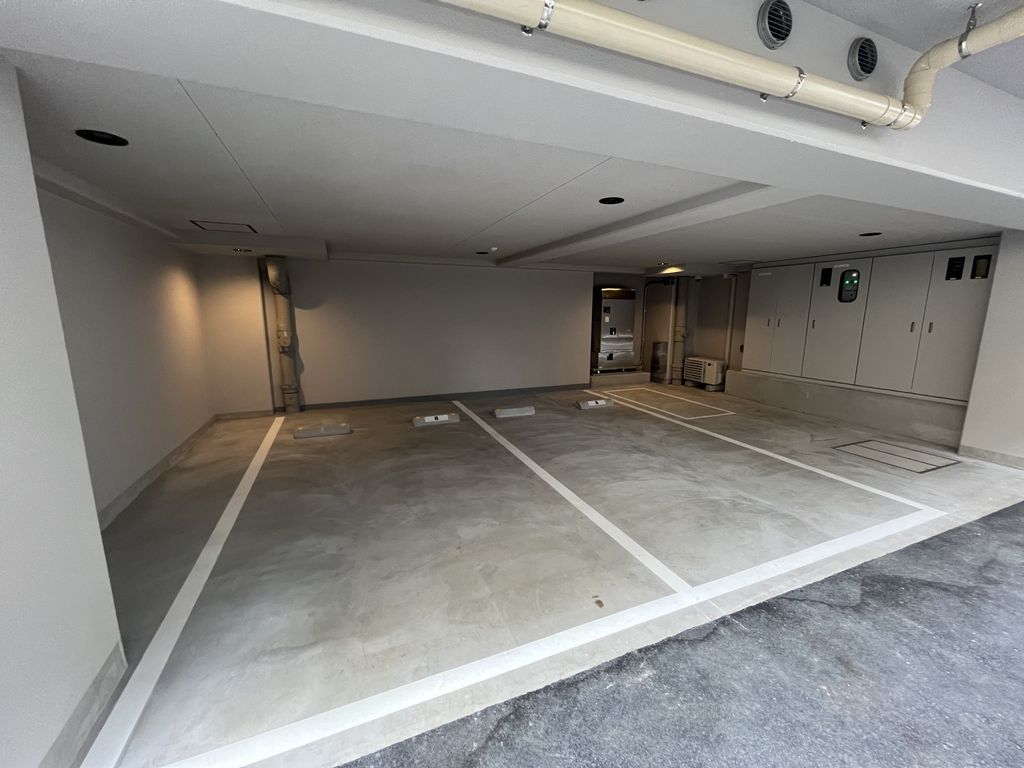 駐車場　外観
