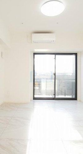 居室・リビング　※別部屋参考写真※現況優先です