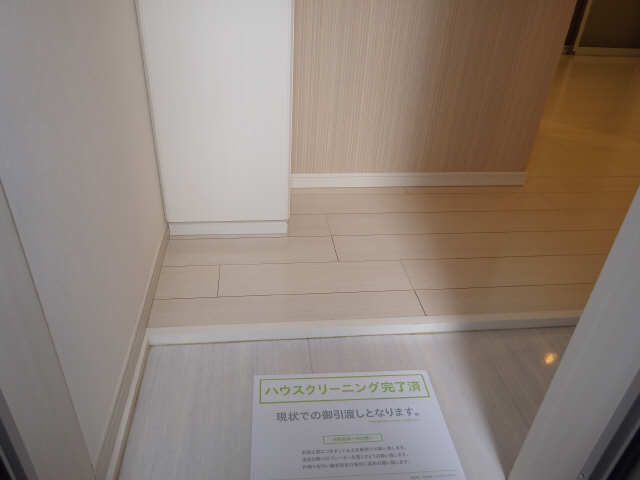 玄関　同タイプの写真です