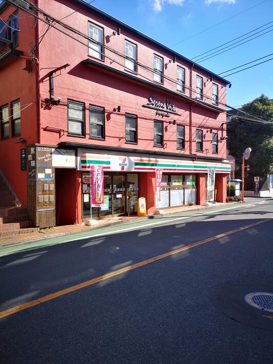 コンビニ　セブンイレブン自由が丘学園通り店（コンビニ）まで266m