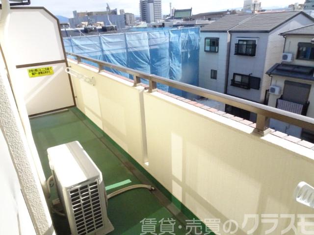 バルコニー　南向きだからお洗濯物が乾きやすい！