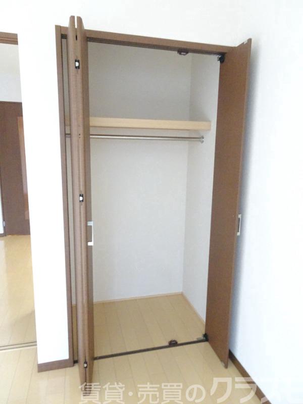 収納　クローゼット