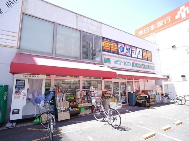 コンビニ　ローソンストア１００（コンビニ）まで215m