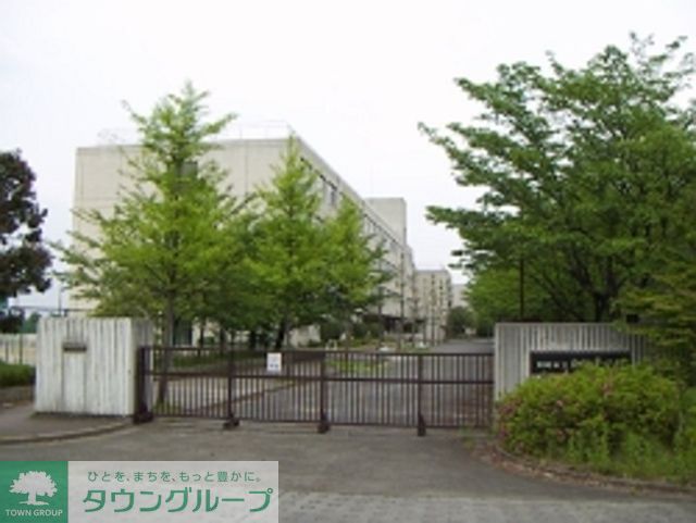 中学校　川崎市立南菅中学校（中学校）まで1020m