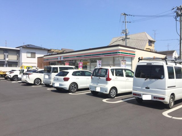 コンビニ　セブン－イレブン　岡山門田屋敷４丁目店（コンビニ）まで424m