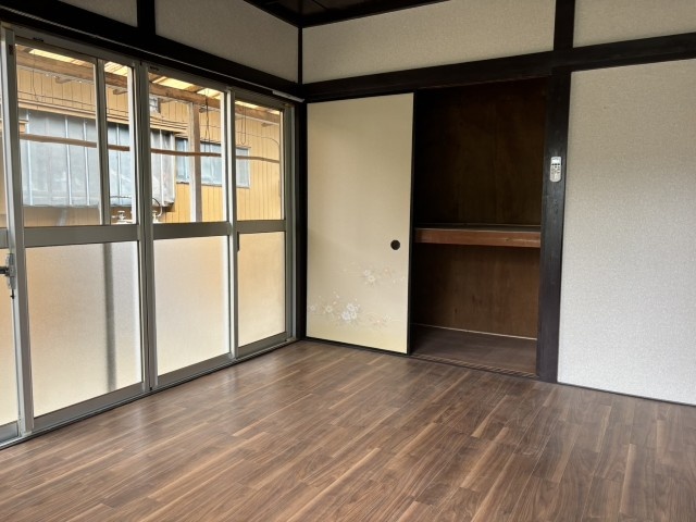 広瀬東貸家の居間写真