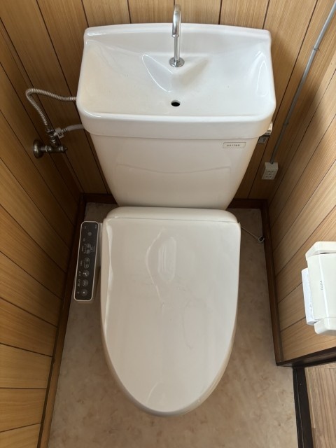 広瀬東貸家のトイレ写真