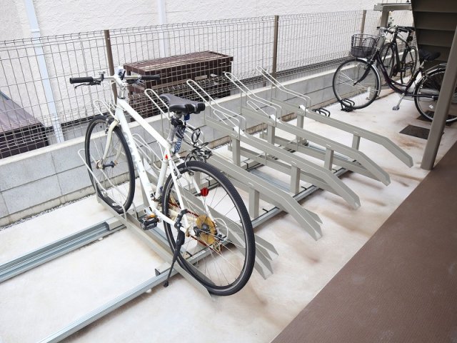 その他共有部分　敷地内自転車置き場です