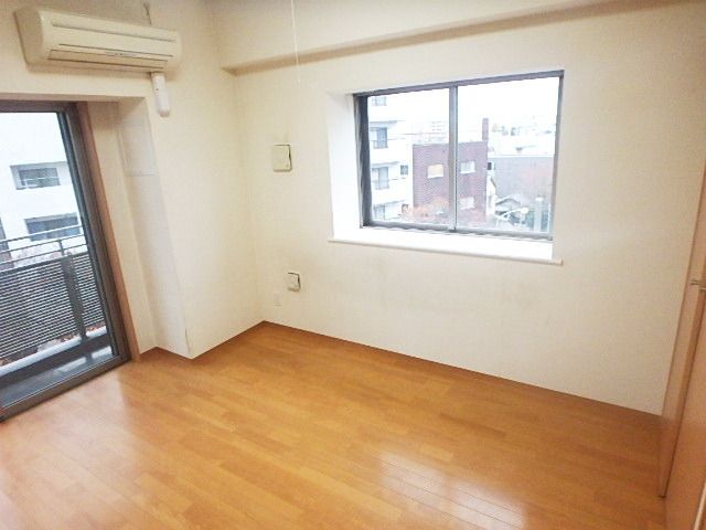 その他部屋・スペース　二面採光のお部屋です